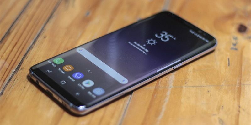Điện thoại Samsung S8 sở hữu màn hình Infinity Display