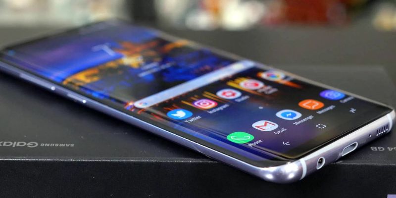 Samsung S8+ là bản nâng cấp dòng Galaxy trước đó